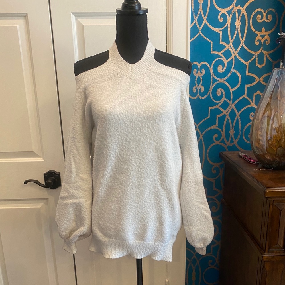 🌸5 FOR $60🌸Fashion nova off the shoulder sweater